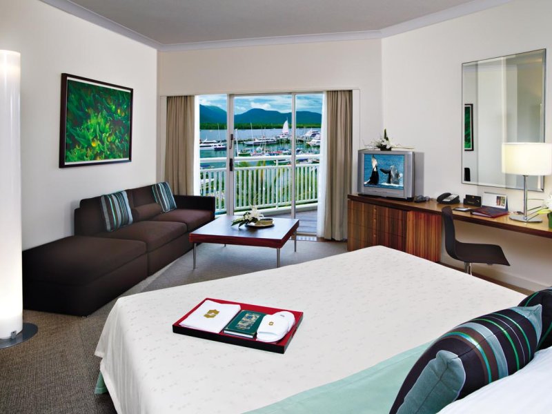 Shangri-La Hotel, The Marina, CairnsPhoto 3