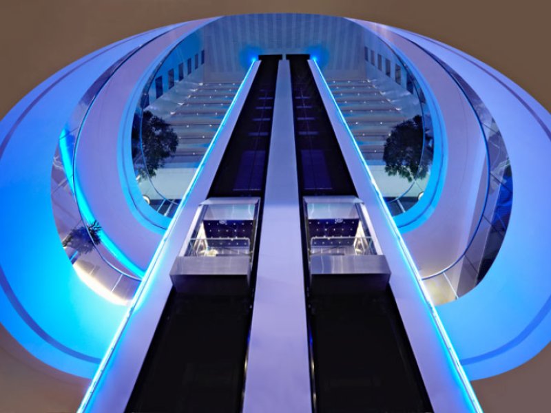 Sheraton Amsterdam Airport Hotel and Conference CenterPhoto 1