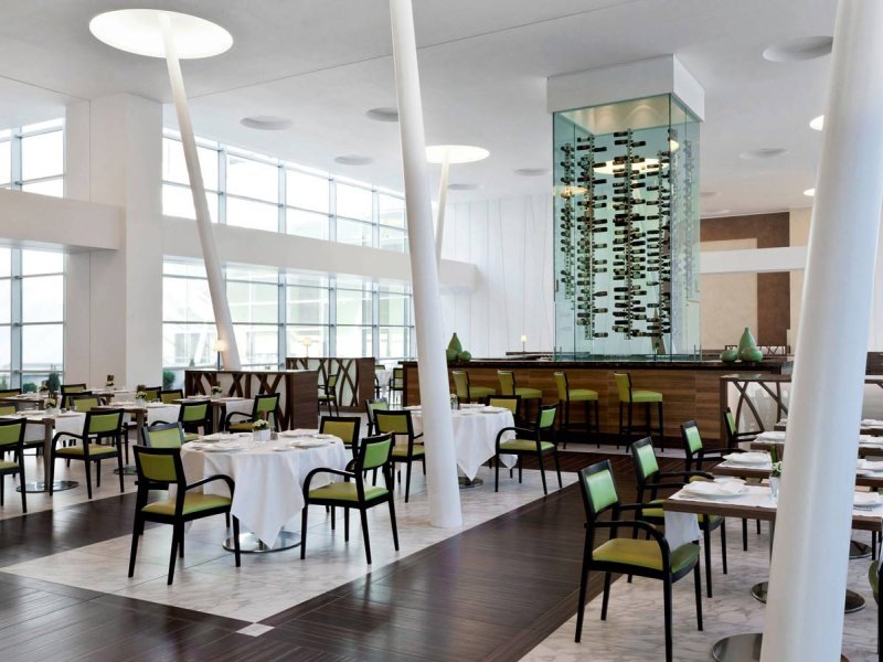Sheraton Milan Malpensa Airport Hotel & Conference CentrePhoto 0