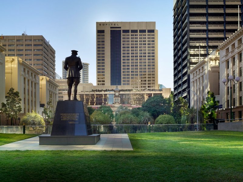 Sofitel MelbournePhoto 2