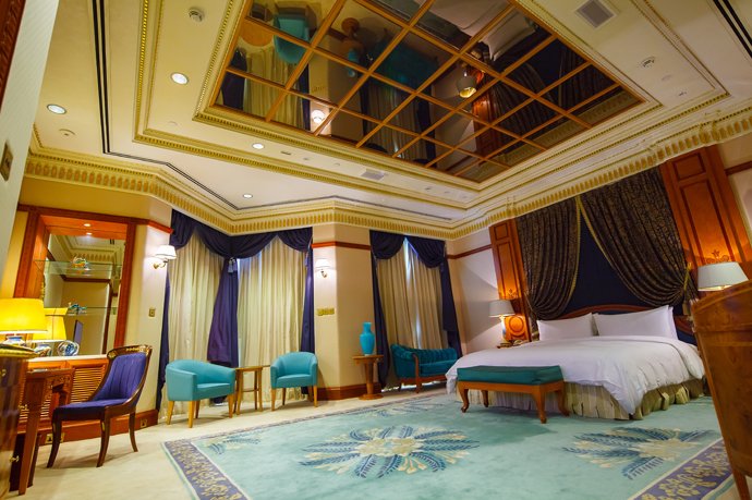 The Empire Hotel &amp; Country Club