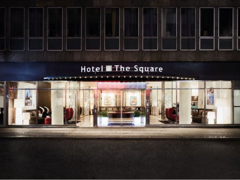 The SquarePhoto 1