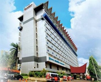 Toba Hotel International