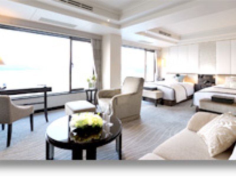 Toba Hotel InternationalPhoto 1