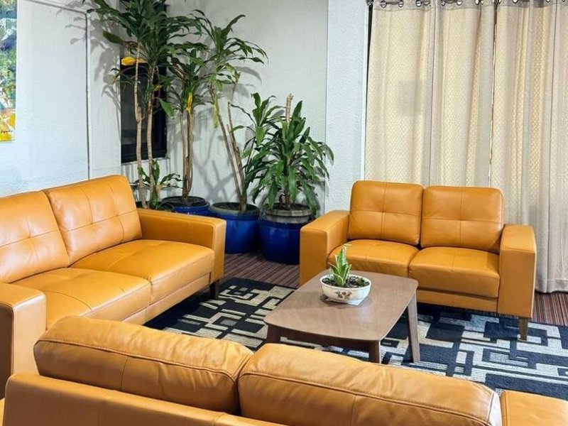 Harmon Loop HotelPhoto 3