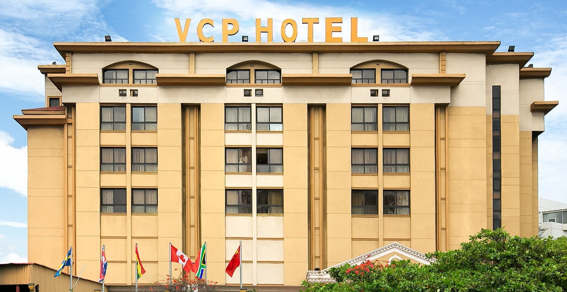 Victoria Crown Plaza Hotel