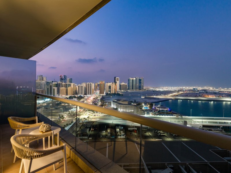 Beach Rotana - all suitesPhoto 11