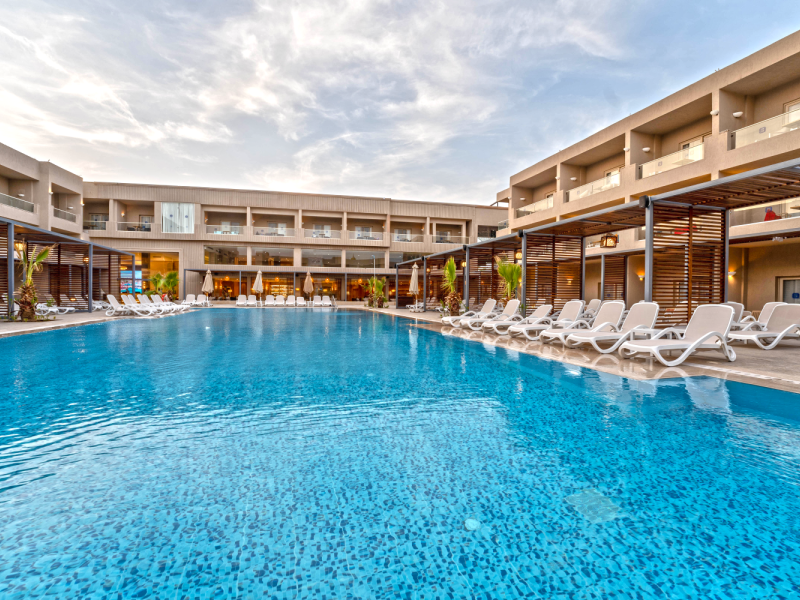 Edge Sharm El Sheikh - Sea BeachPhoto 5